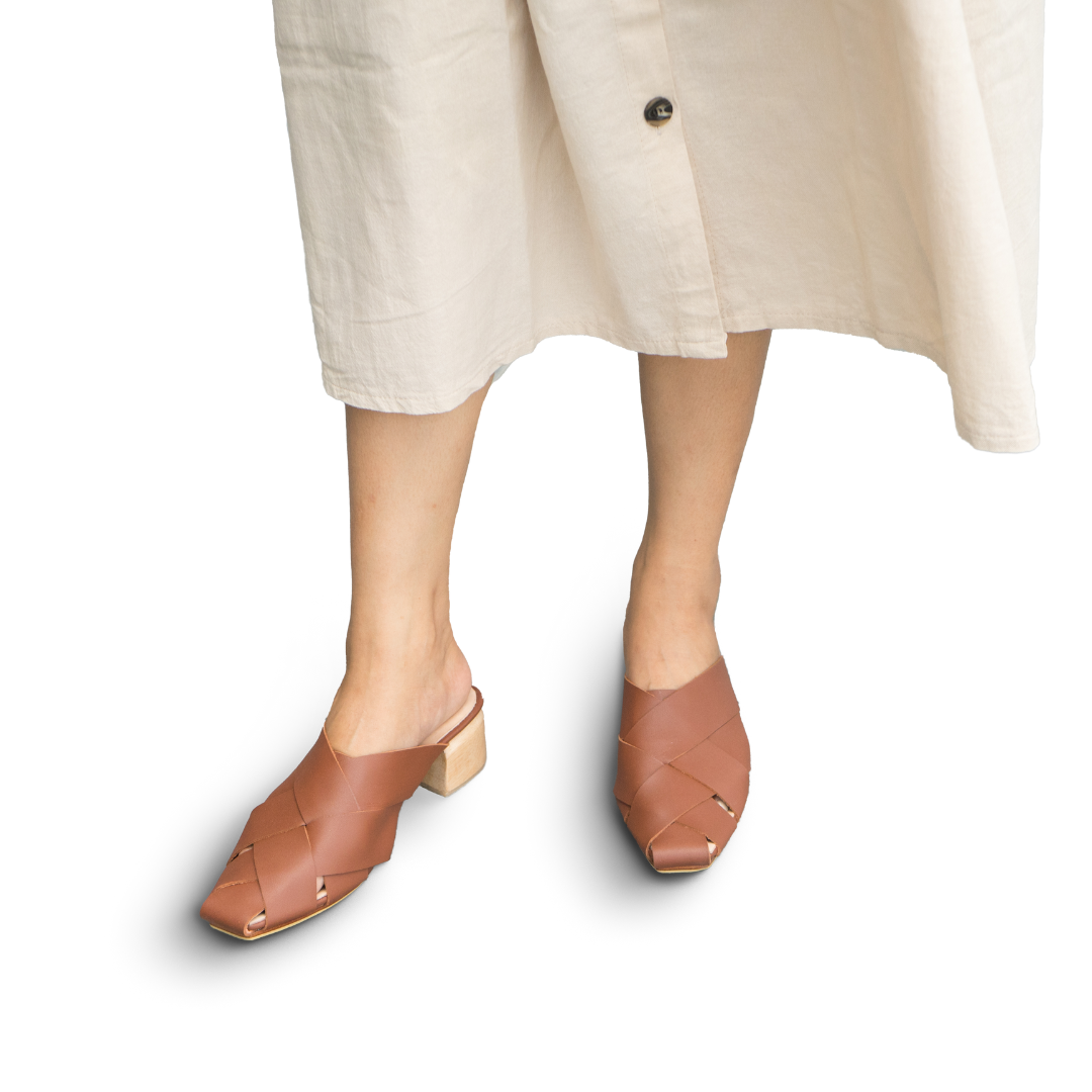 YOLA Woven Heels