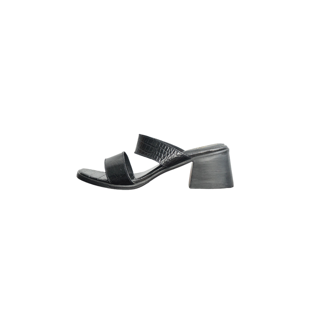 A pair of black FIONA heels with double straps and 7 cm block heels designs by Seminyak Leather Bali.